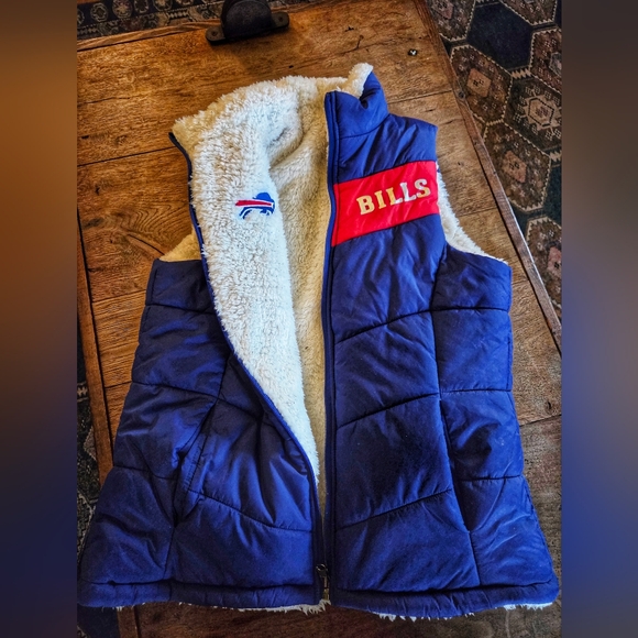 Bills Reversible Puffer Vest - Picture 2 of 4